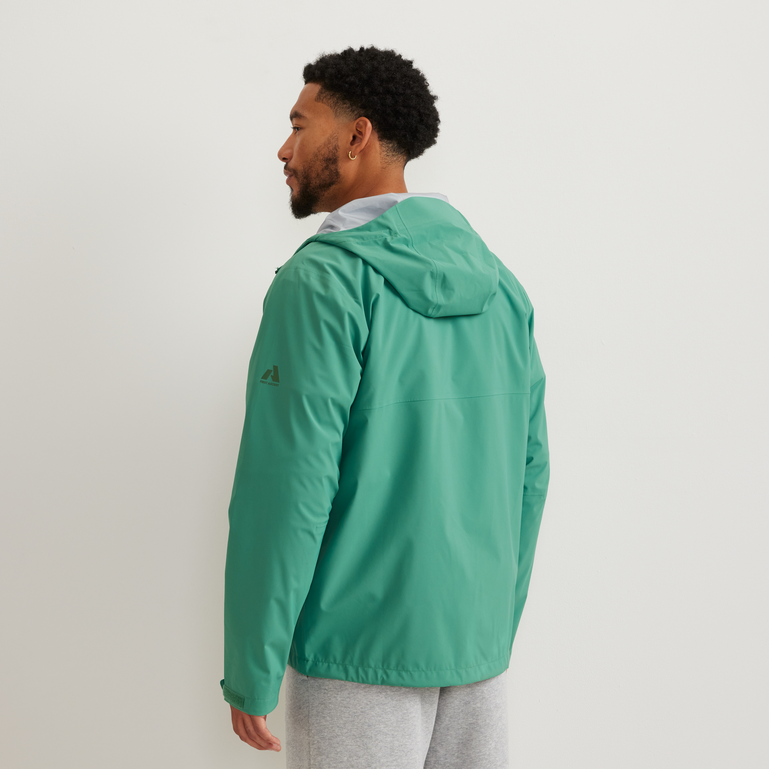 Men's Cloud Cap 3L Waterproof Stretch Hooded Rain Jacket - Image 3