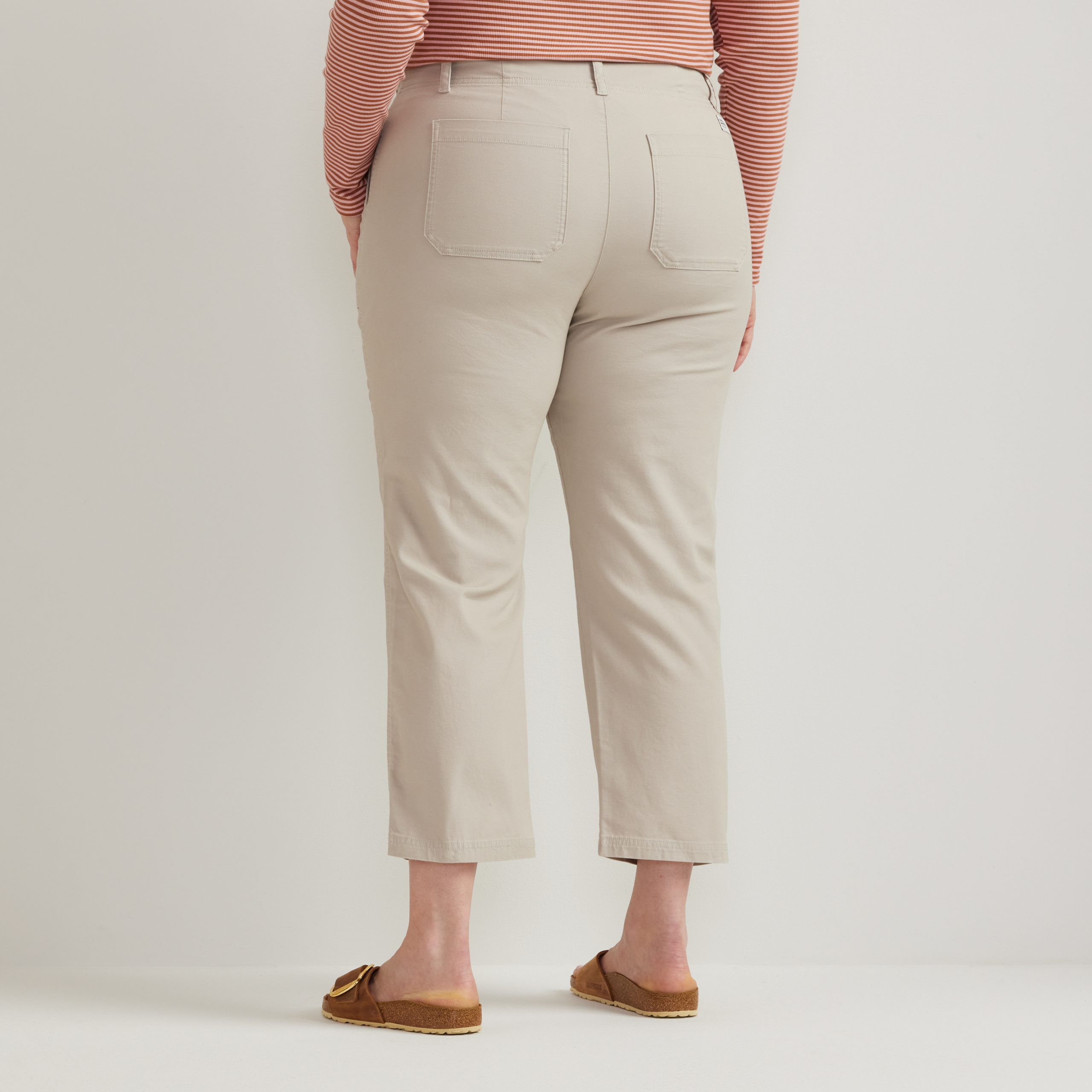 Women's Utility Stretch Canvas Kick Cropped Pants - Image 10
