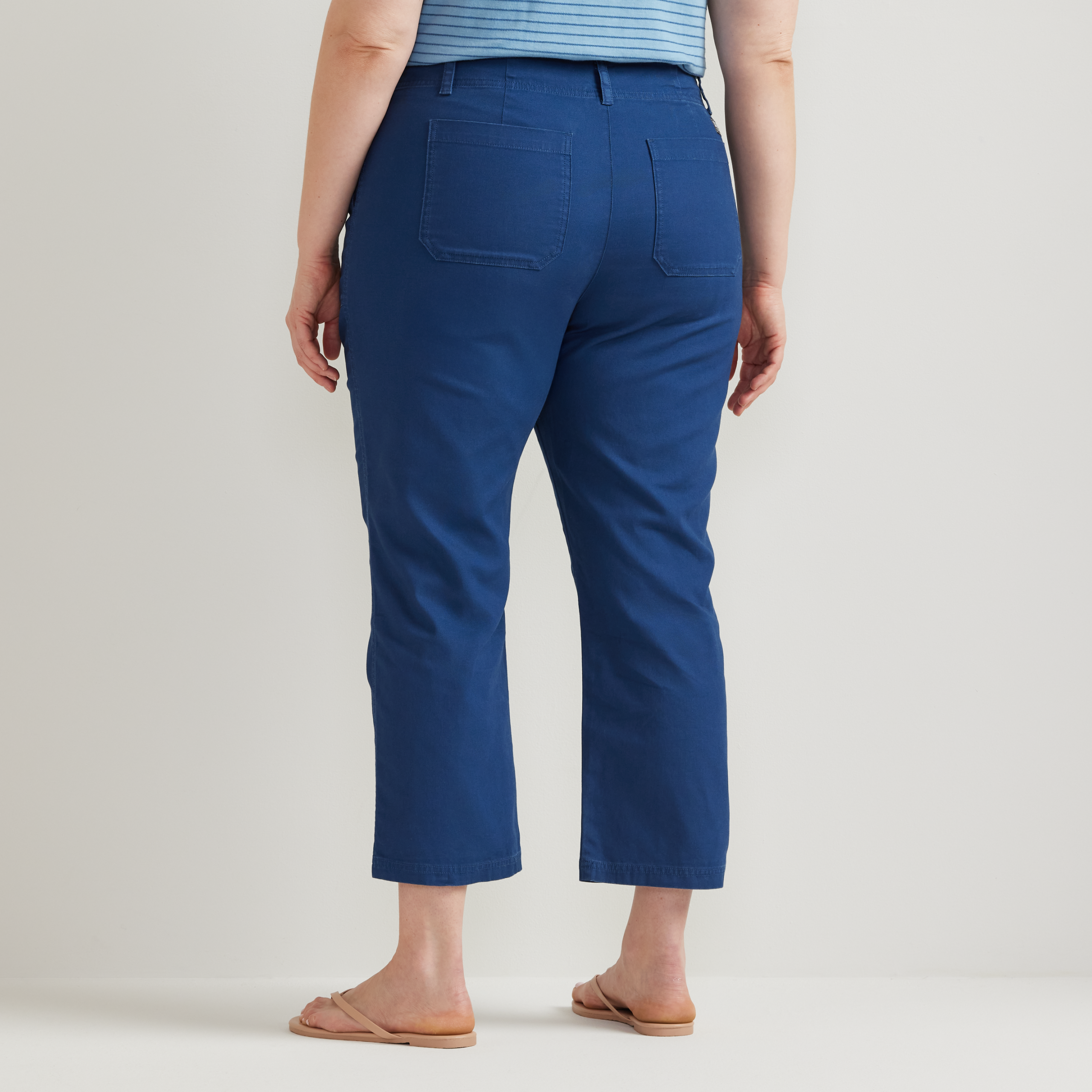 Women's Utility Stretch Canvas Kick Cropped Pants - Image 14